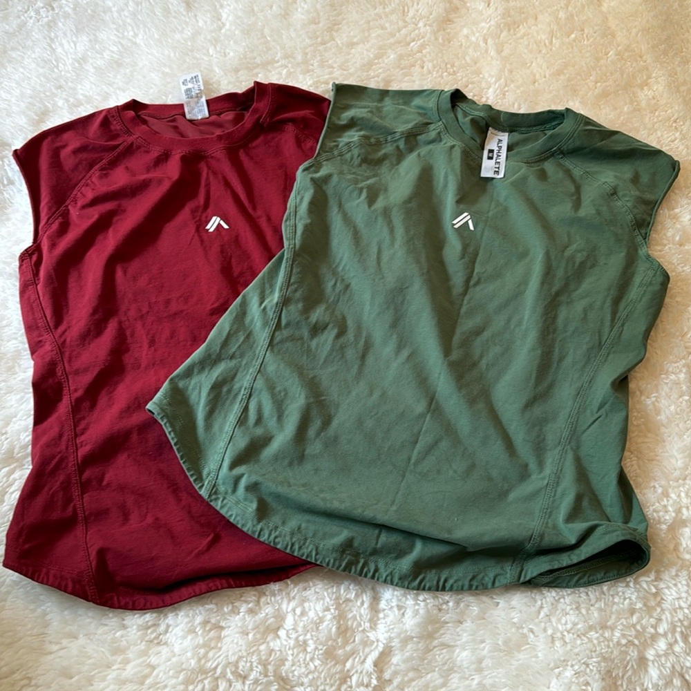 Alphalete capped sleeve shirt bundle size medium